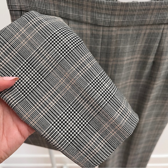 Aritzia Babaton Conan LG Glencheck black white plaid pant 8 pull-on pants - Picture 3 of 9